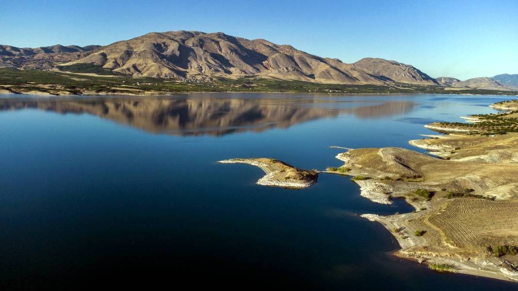 Gün batımı mı, tren mi daha güzel? Bu köprüde ikisi de var! 1986'dan beri ayakta, Fırat'ın incisi 2